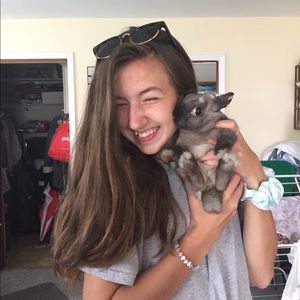 Meet your Posher, Kelly